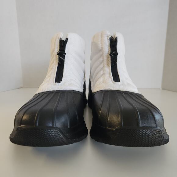 Sperry Women's Duck Float Zip Seacycled Winter Boot, Black/White, 9.5 - Picture 4 of 11